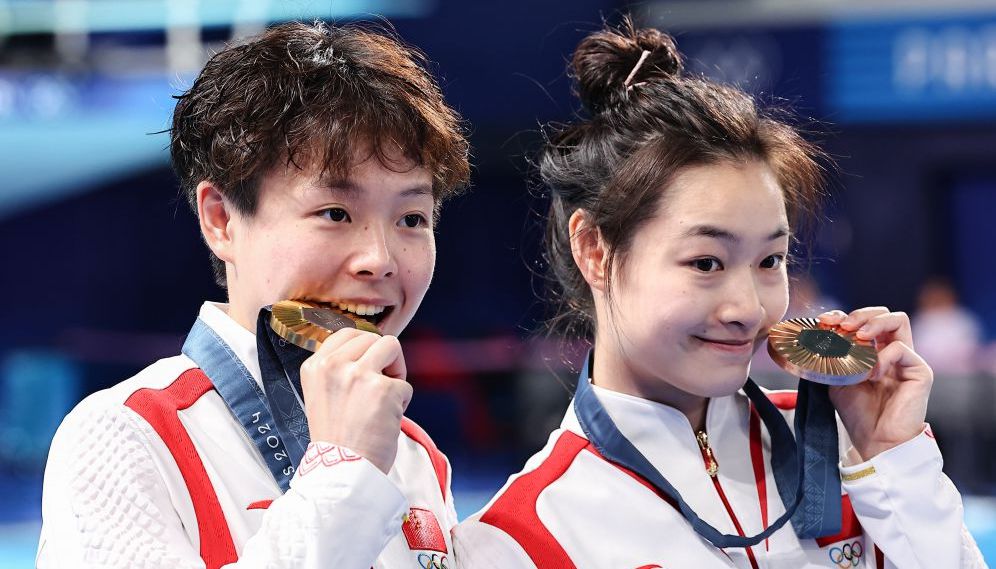 深圳男篮逆转北京王薪凯关键表现