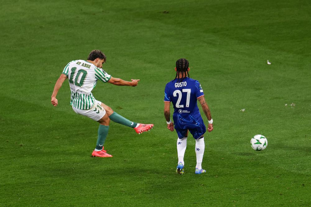 德转更新巴甲球员身价，内马尔再跌100万只剩1000万欧